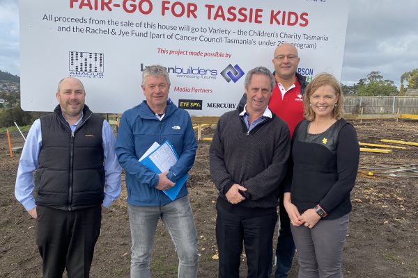 Matt Carne (Raine & Horne Eastern Shore), Craig Rogerson (Rogerson & Birch Surveyors), Andrew Clifford (Abacus Accounting & Tax), Raylene Cox (Cancer Council Tasmania), Mohammad Aldegham (Variety Tasmania (backrow)